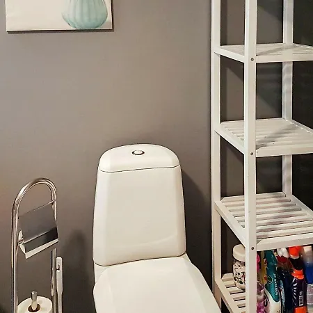 Дом отдыха 4 Person In Selje