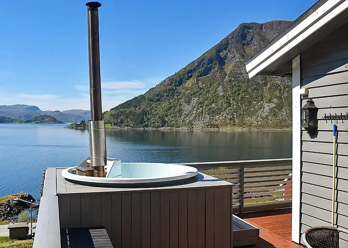 4 Person In Semesterbostad