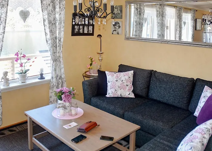 Semesterbostad 4 Person In Selje